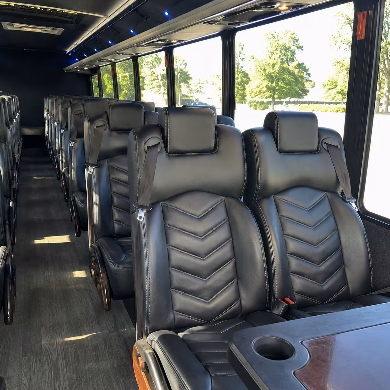 minibus and sprinter van rentals for executive toledo airport transfers