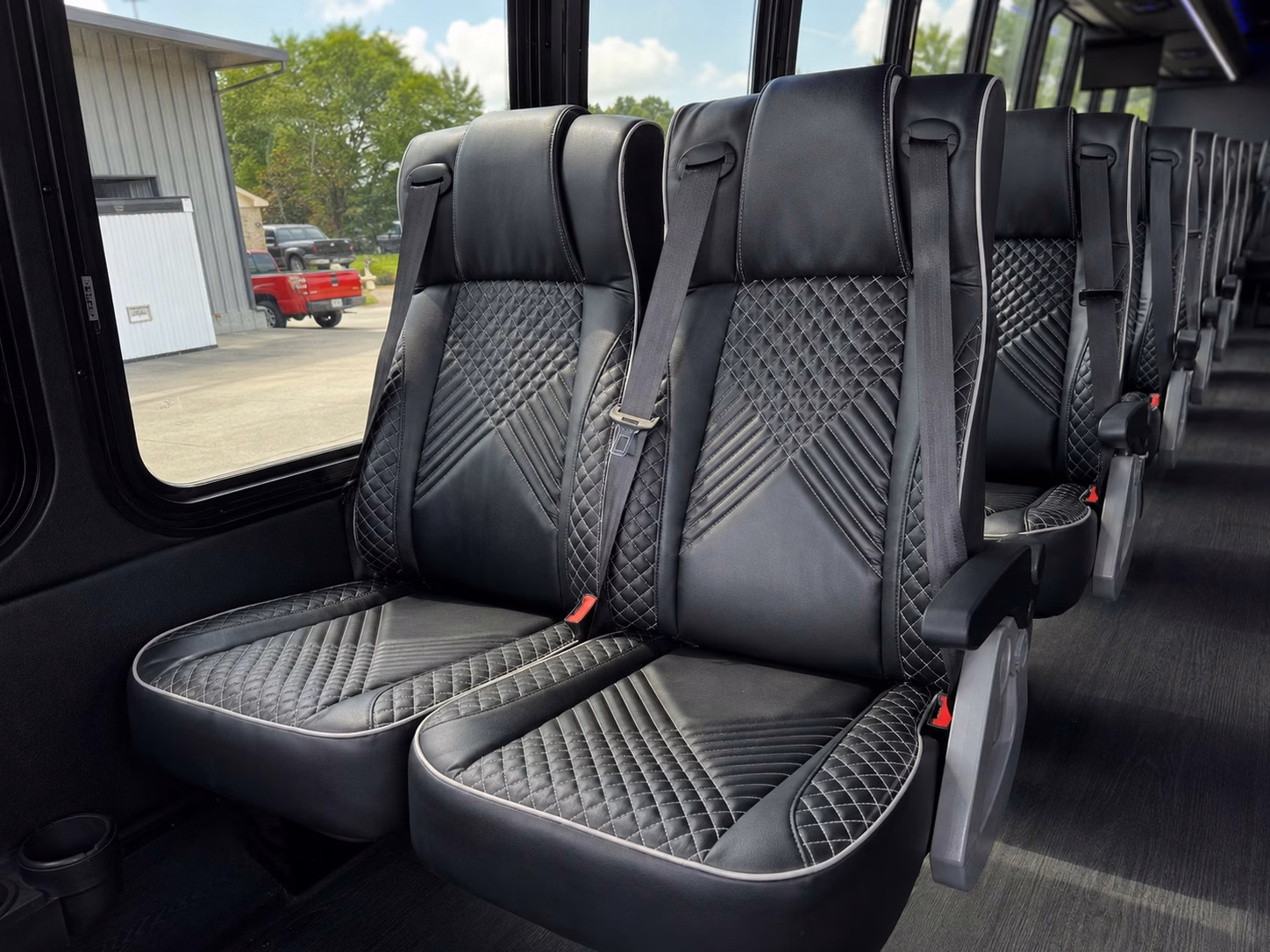 prom transportation in toledo and all the surrounding areas